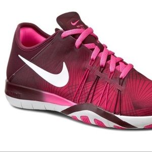 Nike Free TR 6 metcon gym & Training Shoe Pink & Maroon